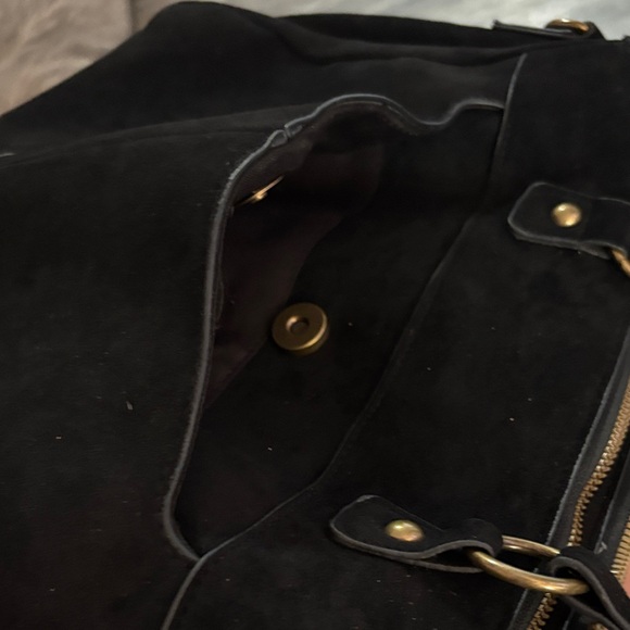 Elegant Black Vegan Tote Bag - Picture 4 of 5